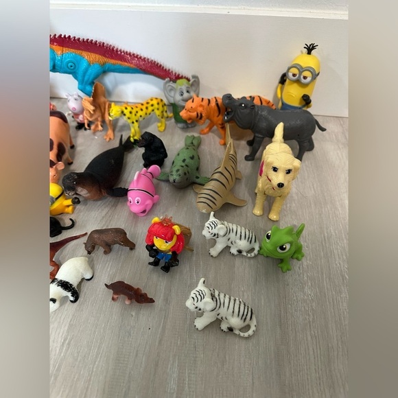 Lot Of Various Plastic Animals - Picture 5 of 6